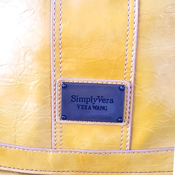 Vera Wang Crossbody Purse - Picture 7 of 15